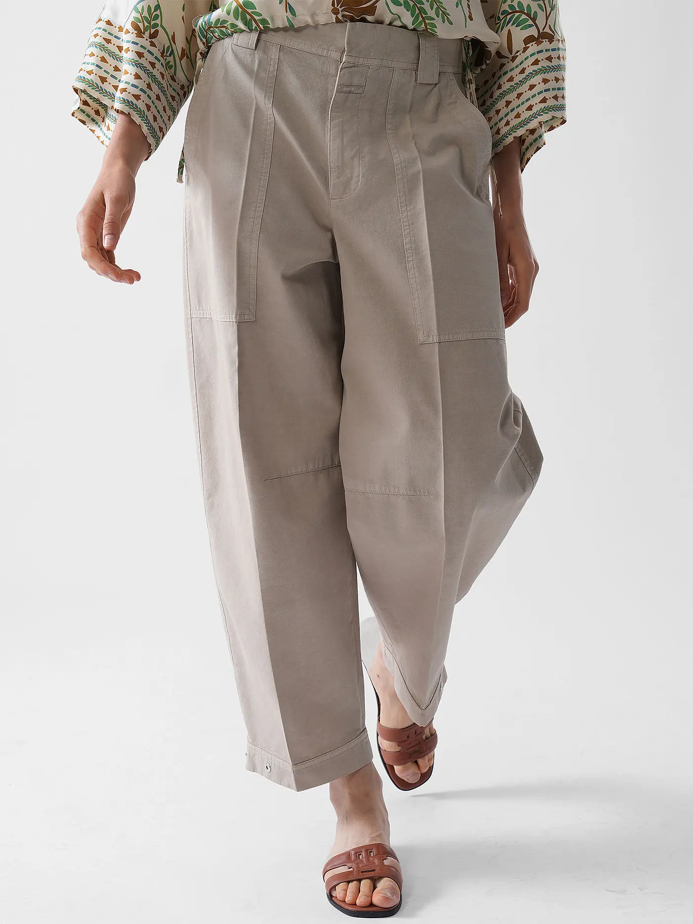 CLOSED | Chino  RHANNON | 